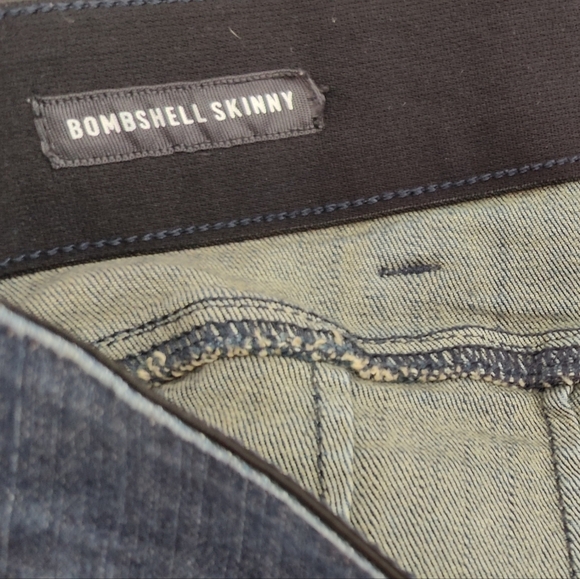 Torrid Bombshell Skinny Jeans - Blue - Size 26R - Picture 3 of 4